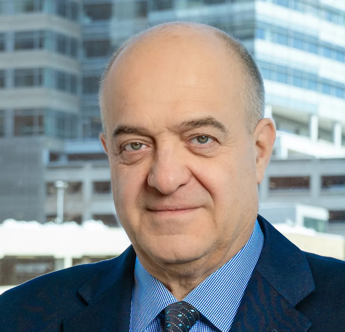 Headshot of D. James Bidzos.